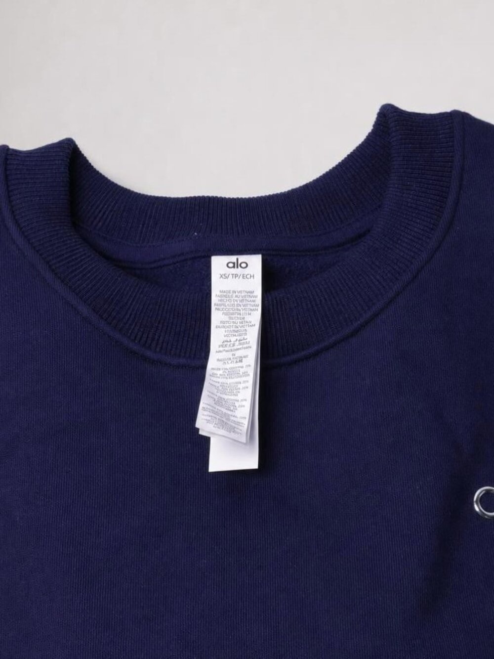 Alo Yoga Accolade Crew Neck Pullover Navy XS - Picture 2 of 3